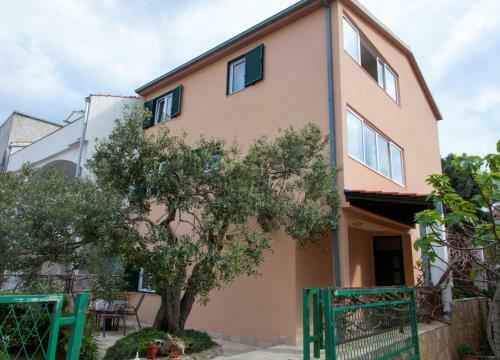 Hostal Apartments Olea