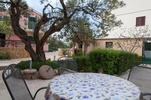 Hostal Apartments Olea