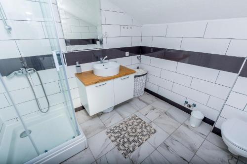 Apartment Ante