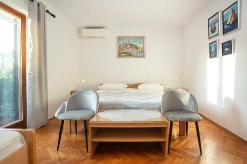 Apartments Volarevic