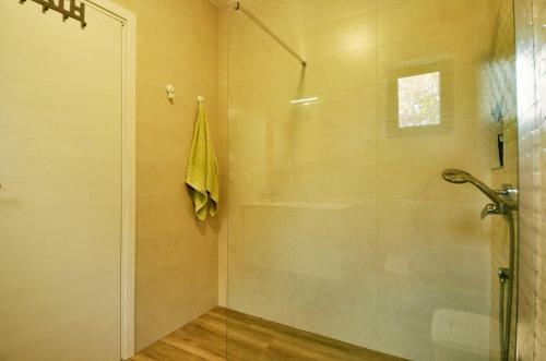 Modern Villa With 4 Bedrooms And Pool Near Pula