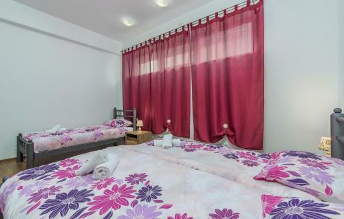 Spacious Villa Perkovic With Private Pool And Jacuzzi