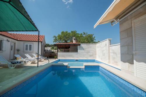 Holiday Home ?krika
