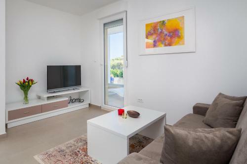 Apartments Alba 1
