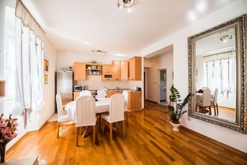 Split Beach Lux Apartment