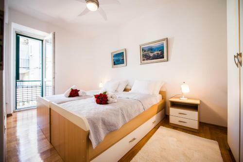 Split Beach Lux Apartment