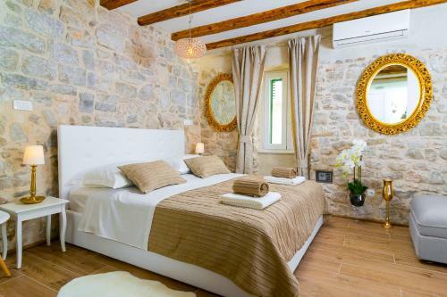Hostal Lux Aurelius