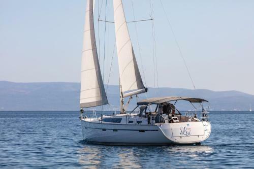 Bavaria Cruiser 51- Lui