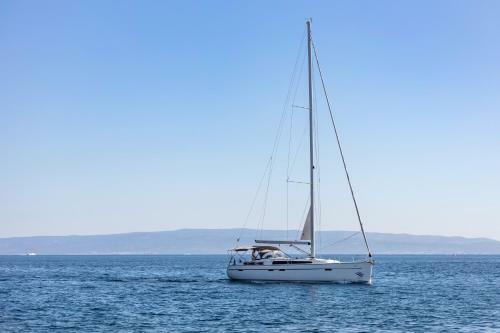 Bavaria Cruiser 51- Lui