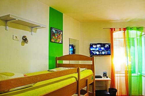 Croparadise Green Hostel