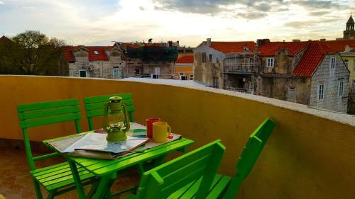 Croparadise Green Hostel