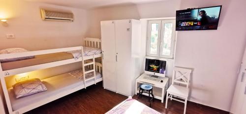 Croparadise Green Hostel