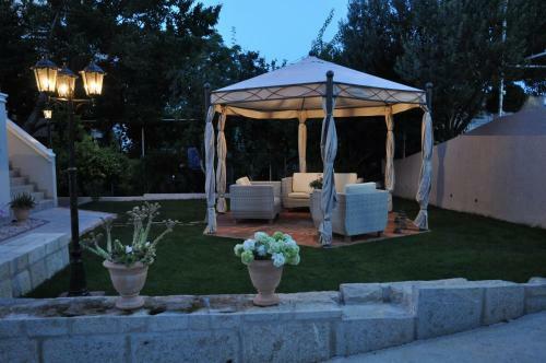 Holiday Home Darko-with Parking