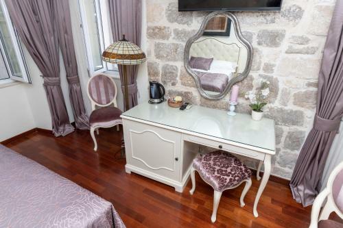 Deluxe Collection Hotel Kastel