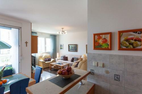 Exclusive Sea View Apartment