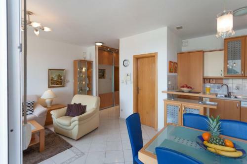 Exclusive Sea View Apartment