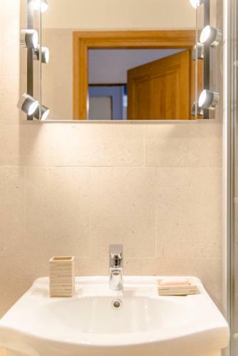 Lct Alberti Palace Apartment