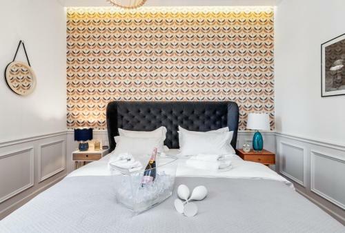 Bed & Breakfast Evala Luxury Rooms With Pool And Garden