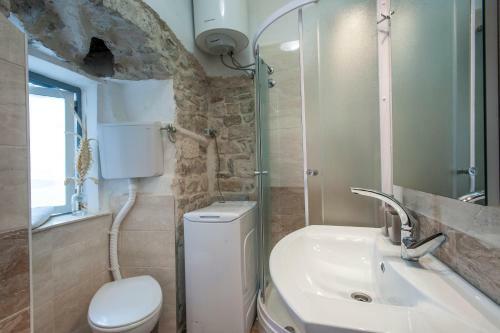 Hostal The Diocletian Collection