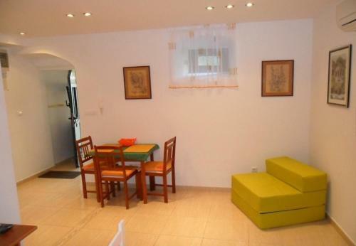 Apartment Davor - In City Centre
