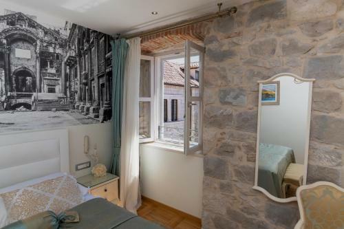 Hostal Gothic Palace Heritage