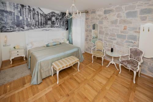 Hostal Gothic Palace Heritage
