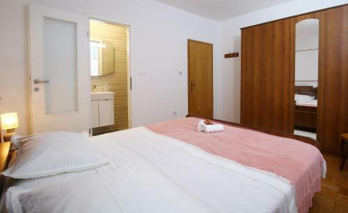 Apartments Neda - Perfect Location