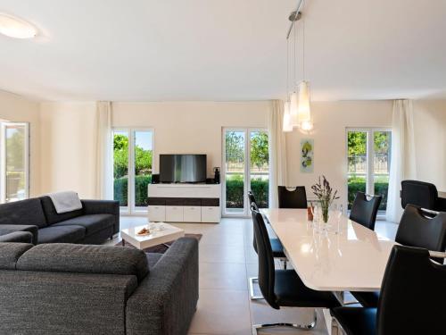 New Villa With A Private Pool And Sea View Top Terrace