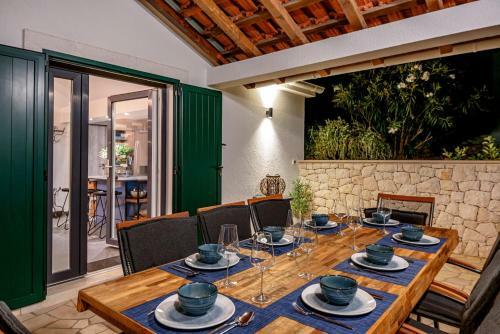 Luxury Villa Dream And Live With Pool By The Beach