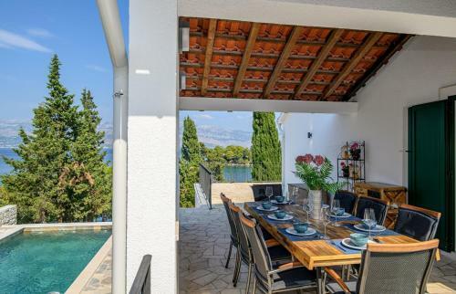 Luxury Villa Dream And Live With Pool By The Beach