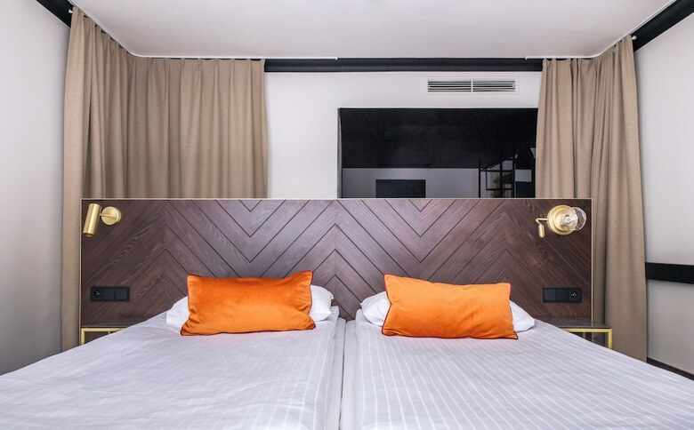 Hotel Diplomat