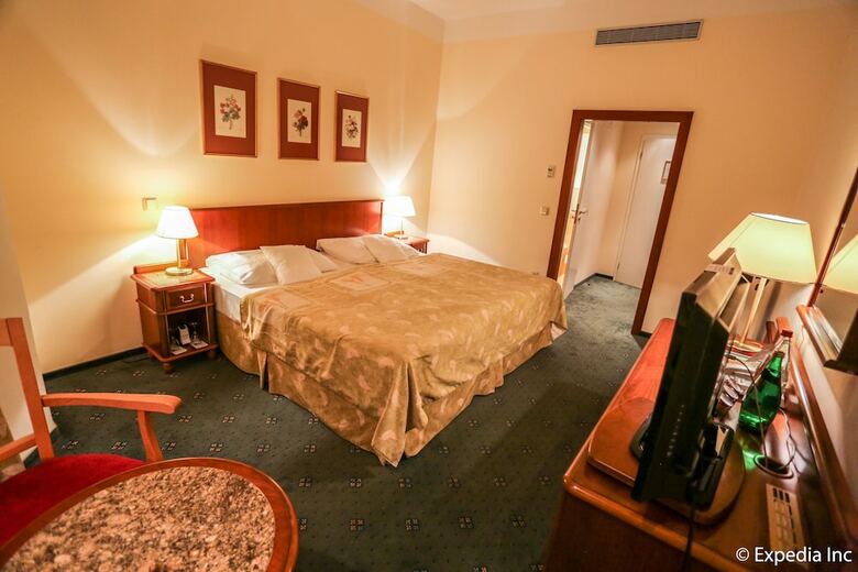Ea Hotel Rokoko