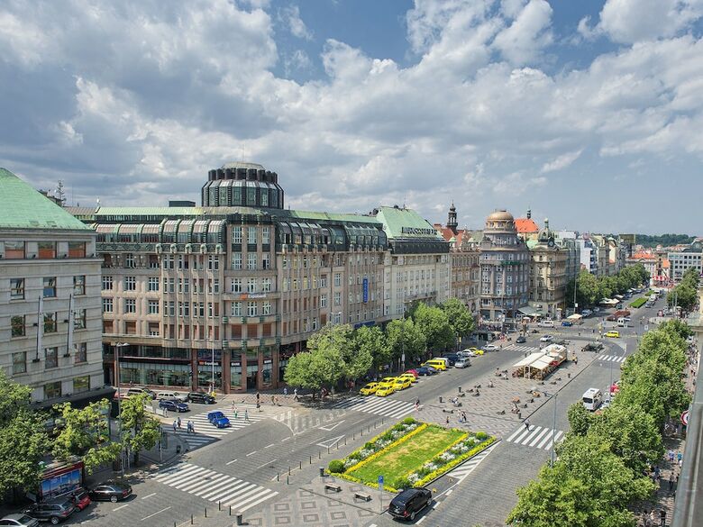 Ea Hotel Rokoko