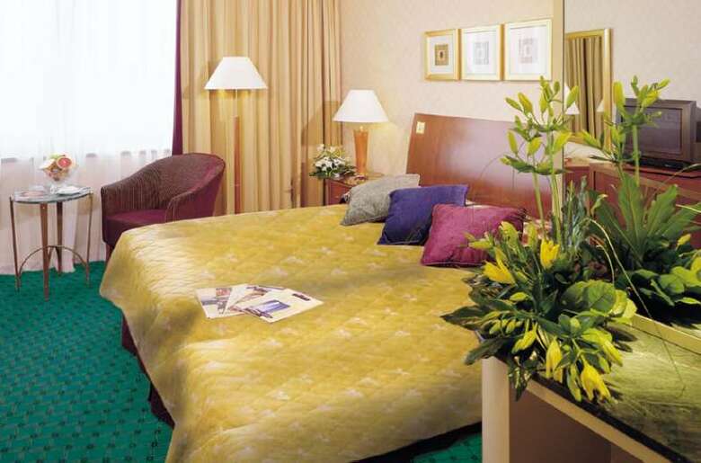 Ea Hotel Rokoko