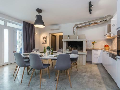 Holiday Home Villa Danica
