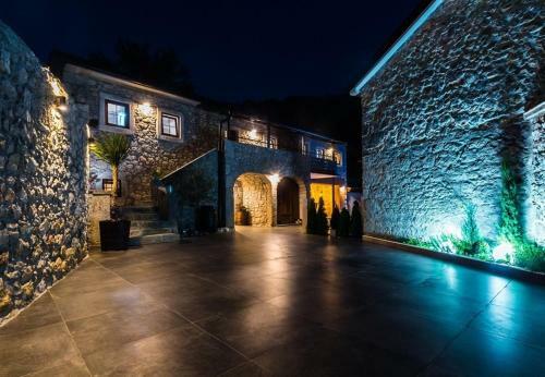 Villa Leonarda - Luxury Stone House