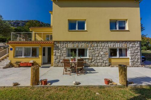 Apartamentos Emaris