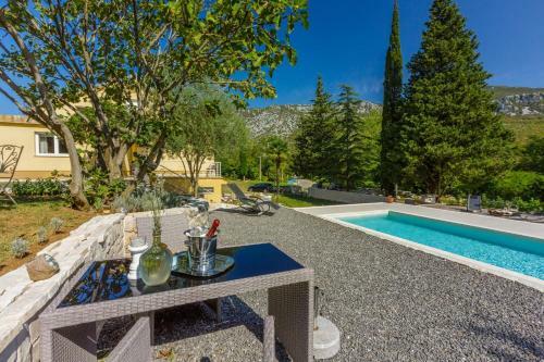 Apartamentos Emaris
