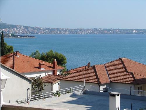 Apartments Milka - 100m From Sea