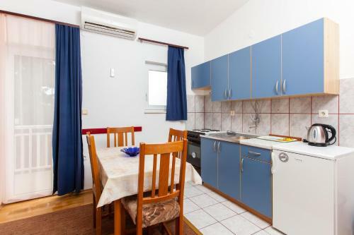 Hostal Apartments Perka