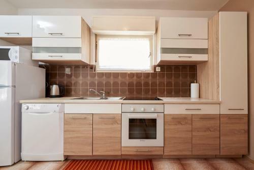 Hostal Apartments And Rooms Ivo - Garden