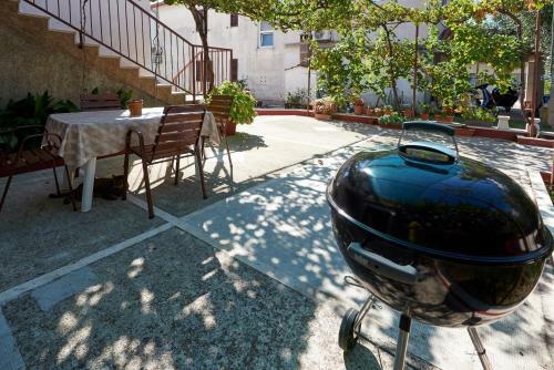 Hostal Apartments And Rooms Ivo - Garden