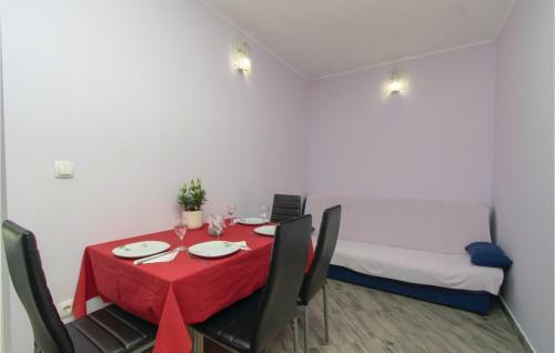 Two-bedroom Apartment In Trstenik
