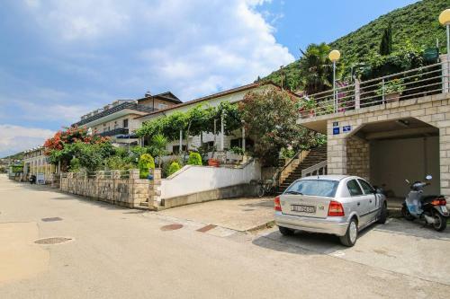 Apartments Beach Way