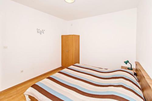 Apartments Doris-trpanj