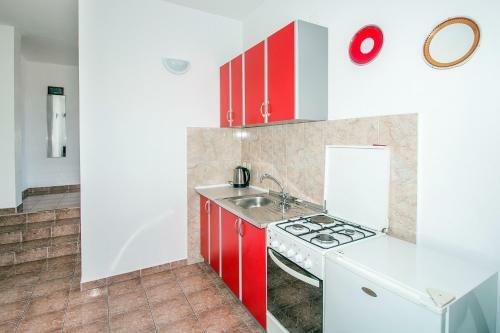 Apartments Doris-trpanj