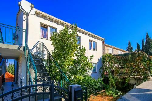 Apartments Doris-trpanj