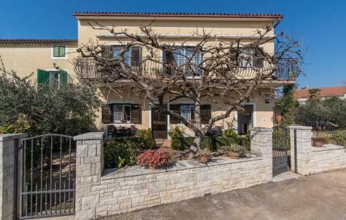 Hostal Apartment Complex Orzan Lovrecica