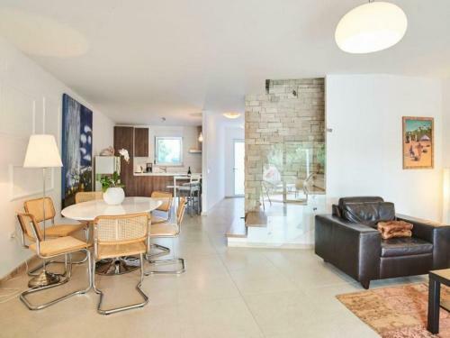 Villa Bobos Place With Jacuzzi 46e