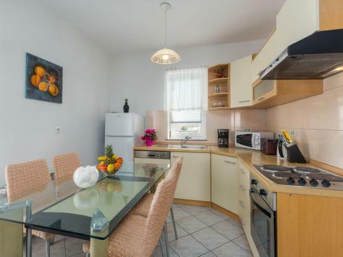 Apartment Ru?ica-1